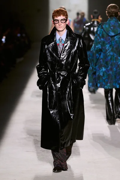 Look 42